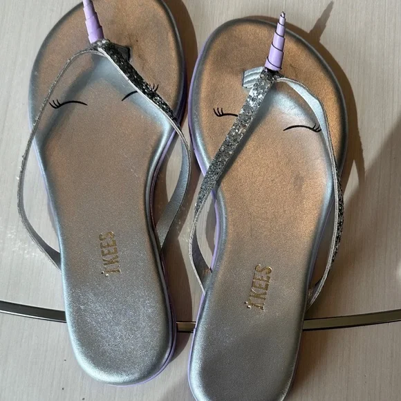 TKEES Metallic Silver unicorn Sandals New - Picture 2 of 9
